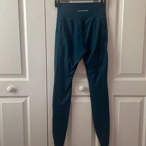 ALPHALETE women’s leggings. Small.